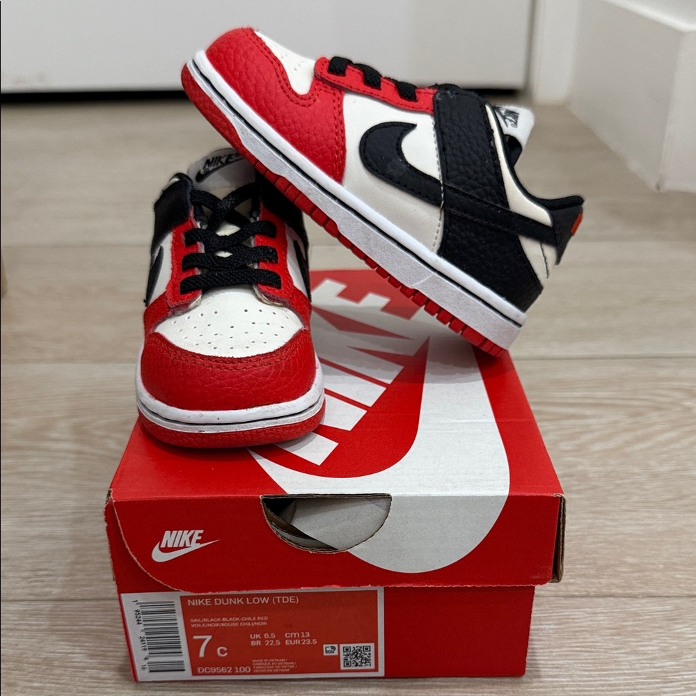 SOLD!! Nike 2021 NBA x Dunk Low EMB TD '75th Anniversary - Bulls